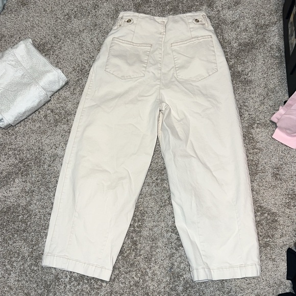 Free People Pleated Carrot Cropped Pants Ecru Size 6 - Picture 6 of 12